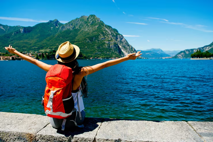 travel-traveling-symbolic-picture-vacation-background-15_1032298-2376